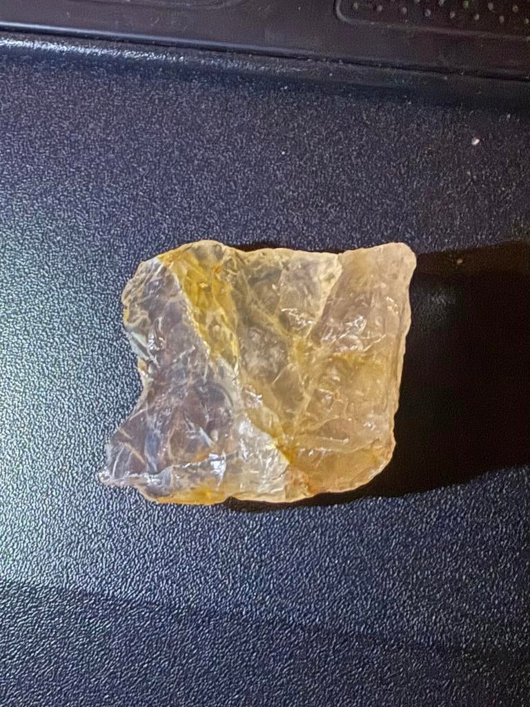 Gele ruwe edelsteen, Sieraden, Tassen en Uiterlijk, Edelstenen, Ophalen, Zo goed als nieuw