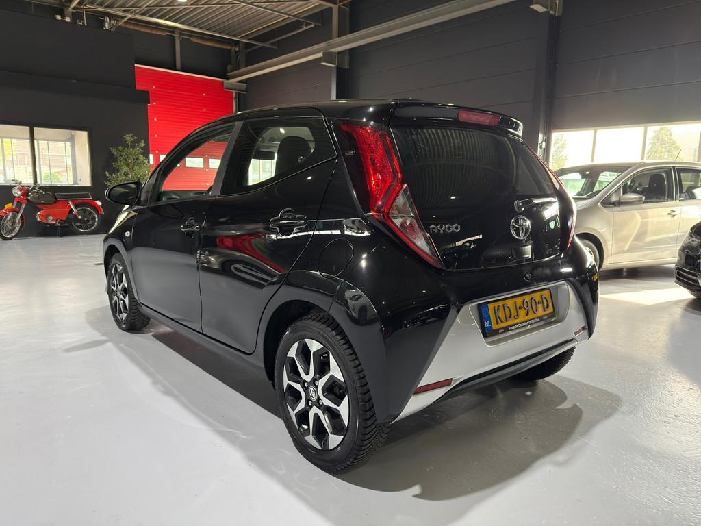 Toyota Aygo 1.0 VVT-i x Dealer onderhouden | CarPlay | Camer, Voorwielaandrijving, Stof, Gebruikt, Euro 6