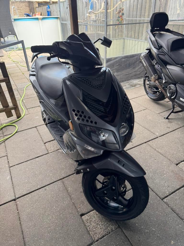 Peugeot speedfight 2 watercooling 70cc dr kijk anel, Fietsen en Brommers, Scooters | Peugeot, Ophalen, Zo goed als nieuw, Tweetakt