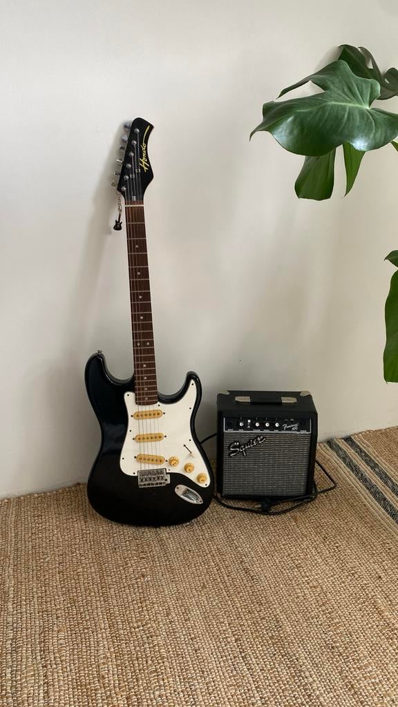 Hondo gitaar met Squier versterker, Gebruikt, Met versterker, Solid body, Ophalen