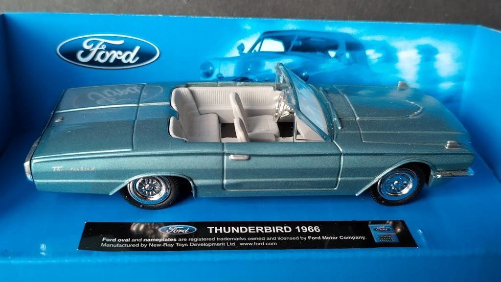 Ford Thunderbird 1966 1:43 New Ray City Cruiser Pol, Hobby en Vrije tijd, Modelauto's | 1:43, Overige merken, Auto, Verzenden