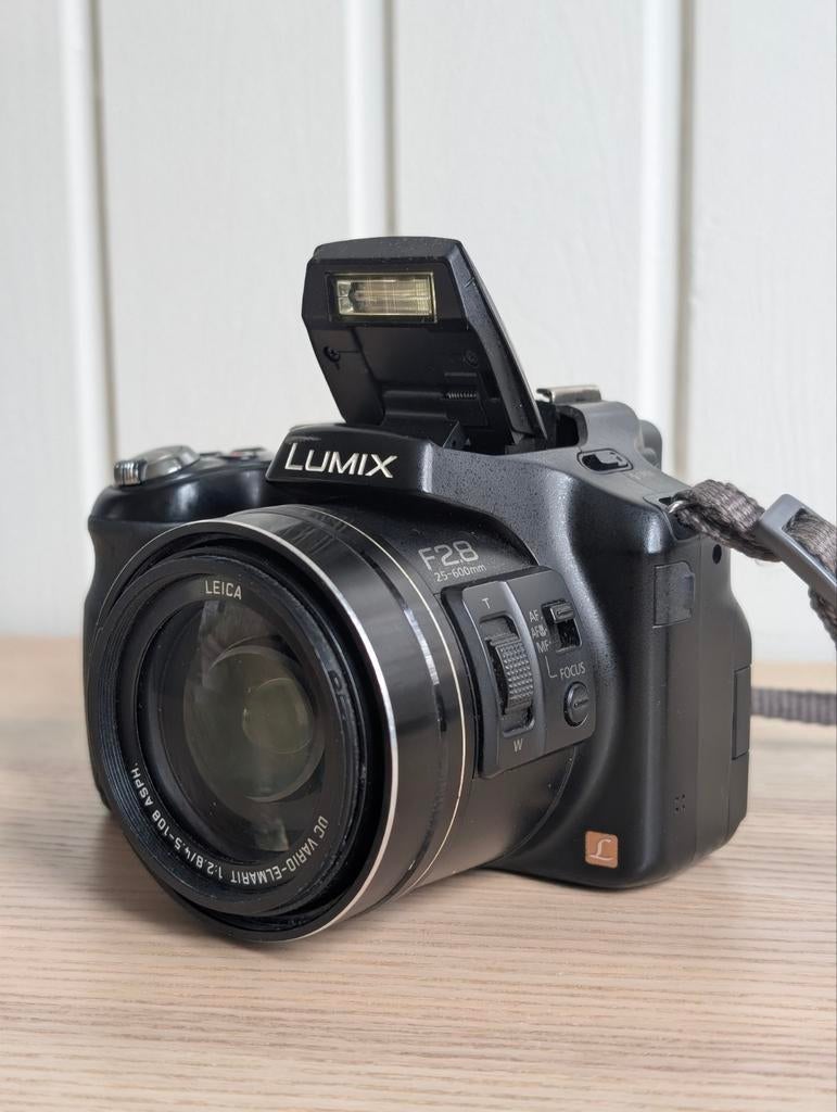 Panasonic Lumix FZ200 camera met 24x optische zoom, Ophalen of Verzenden, Overige Merken, 8 keer of meer