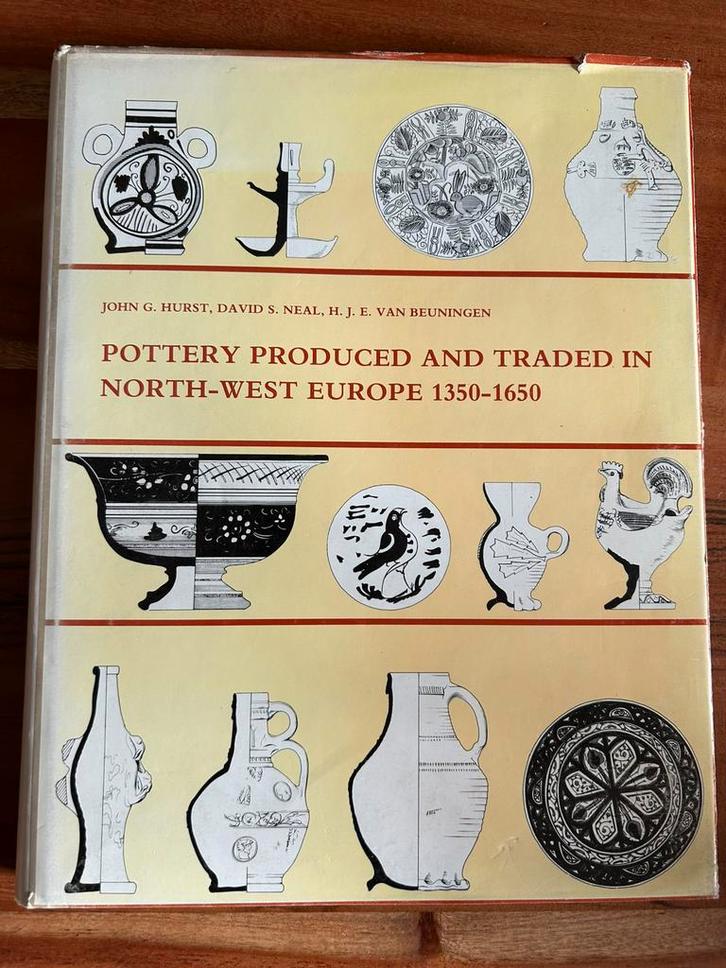 Pottery produced and traded in North-West Europe 1350-1650, Antiek en Kunst, Antiek | Keramiek en Aardewerk, Ophalen of Verzenden