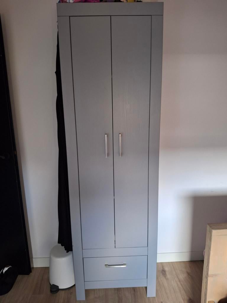 Kinder kledingkast 200x60x37, 2 deuren en 1 lade. moet weg, Ophalen, Zo goed als nieuw
