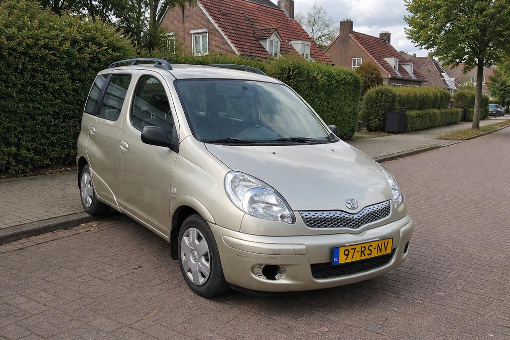 Toyota Yaris Verso 1.3 Automaat 158k NAP ✅ APK 2027!, Voorwielaandrijving, Colt, Origineel Nederlands, Bedrijf