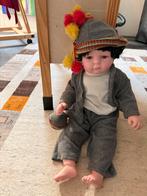 Mooie grote pop met stoffen lijf, merk carmen, Ophalen, Zo goed als nieuw, Overige typen