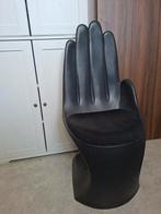 Nagelstoel handvorm, zwart met rode nagels, Ophalen, Rood, Eén