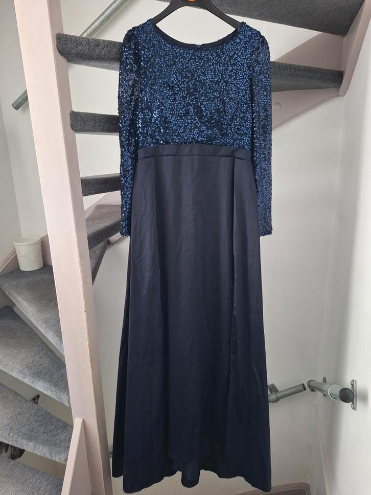 Elegante donkerblauwe jurk met pailletten maat 42/44, Kleding | Dames, Jurken, Zo goed als nieuw, Maat 42/44 (L), Blauw, Onder de knie