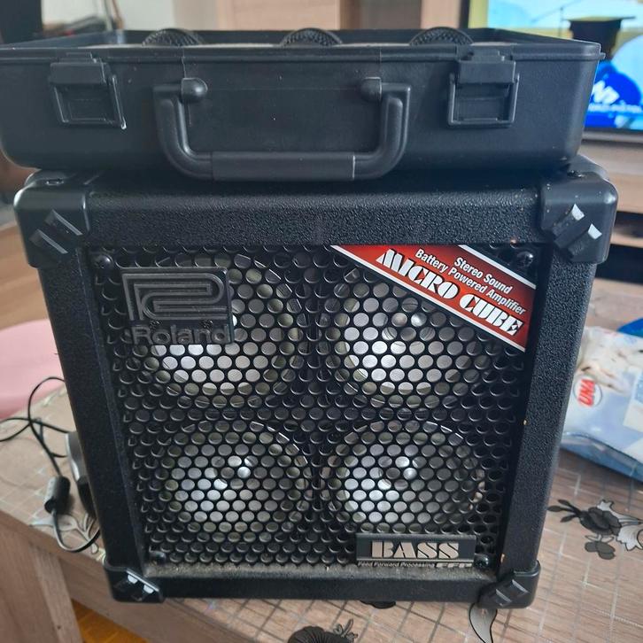 Roland Micro Cube Bass RX versterker met 3 microfoons, Muziek en Instrumenten, Microfoons, Gebruikt, Zangmicrofoon, Ophalen of Verzenden