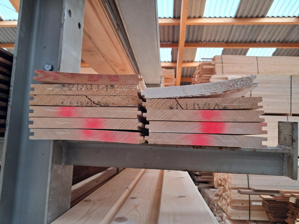 Partijtje vloerhout 1,8 x 18,7 glad, Tuin en Terras, Palen, Balken en Planken, Ophalen, Zo goed als nieuw, 250 cm of meer, Planken