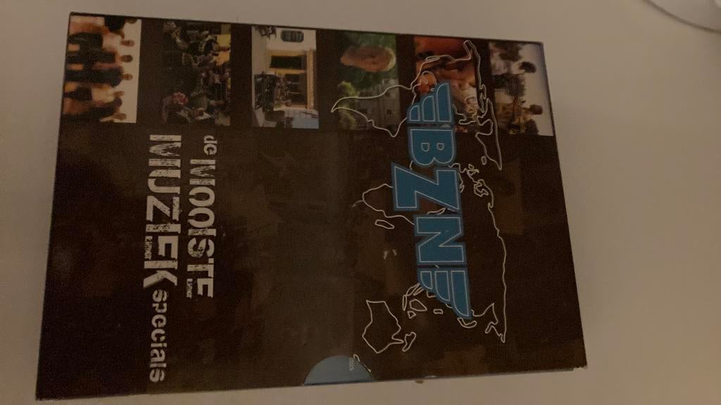 BZN 3 dvd box  de Mooiste muziek plus boek Adieu BZN, Alle leeftijden, Ophalen of Verzenden, Zo goed als nieuw