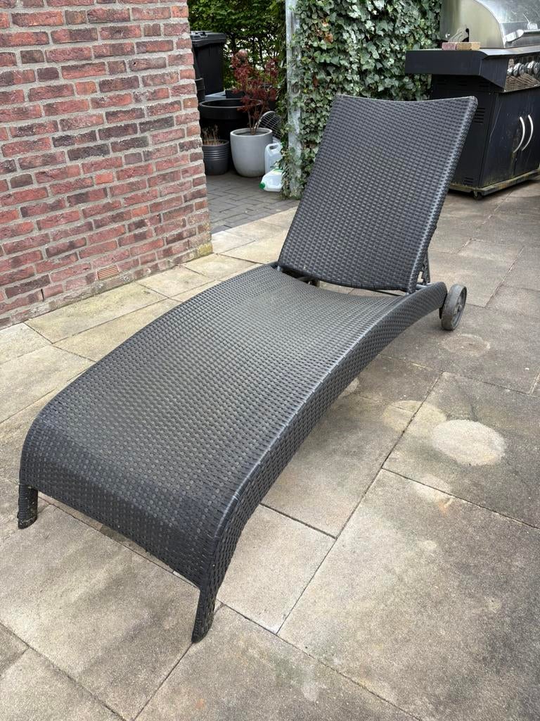 2 verstelbare ligbedden, Tuin en Terras, Ligbedden, Ophalen of Verzenden, Gebruikt, Kunststof