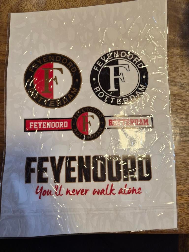 Nieuwe Feyenoord Raamstickers - You'll Never Walk Alone, Ophalen