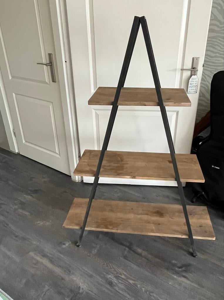 Industriële Boekenkast van hout en metaal, Huis en Inrichting, Ophalen, Met plank(en), Gebruikt, 100 tot 150 cm