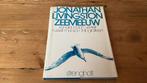 JONATHAN LIVINGSTONE ZEEMEEUW - Richard Bach (gebonden boek), Ophalen of Verzenden, Zo goed als nieuw