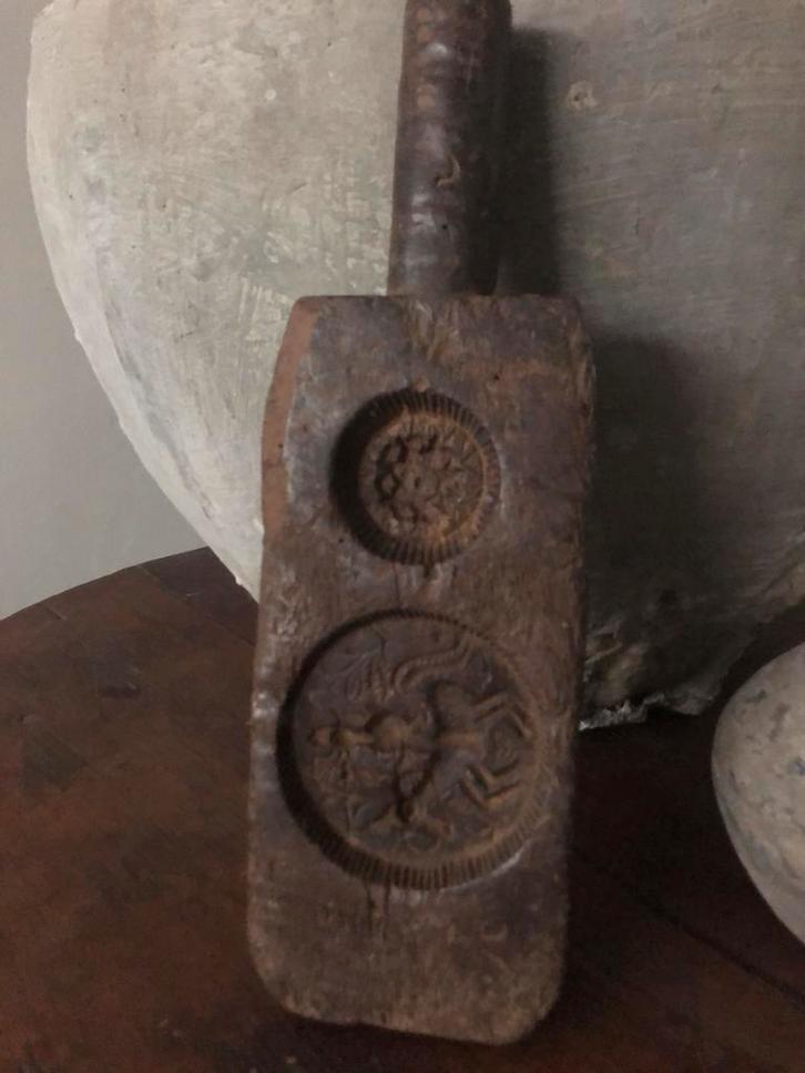 Oud deeg koek plankje snijplankje sober sleets imperfect, Antiek en Kunst, Curiosa en Brocante, Ophalen of Verzenden