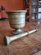 Antieke messing vijzel met stamper., Ophalen of Verzenden