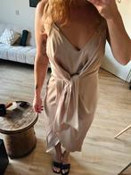 Jurk beige, Kleding | Dames, Jurken, Ophalen of Verzenden, Zo goed als nieuw, Beige, Boven de knie
