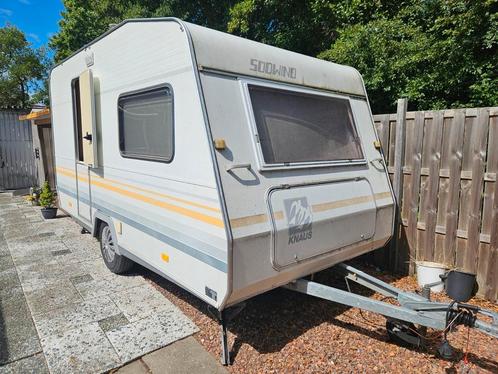 Een goede droge mooie caravan, Caravans en Kamperen, Caravans, Particulier, Rondzit, Knaus, Koelkast, Ophalen