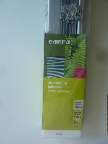 GAMMA aluminum jaloezie 25 mm (kleurnr. 221) 180x160 cm beschikbaar voor biedingen