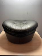 Natuzzi hokker/ poef, Ophalen, Gebruikt, 50 tot 75 cm, Leer