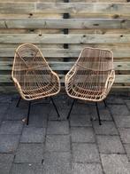 2 schattige vintage rotanstoeltjes, Huis en Inrichting, Stoelen, Ophalen, Twee, Bruin, Riet of Rotan