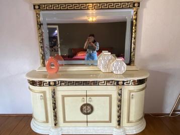 Versace dressoir + spiegel  beschikbaar voor biedingen