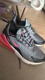Nike air 27c, Kleding | Dames, Schoenen, Ophalen, Sneakers of Gympen, Nike Air, Grijs