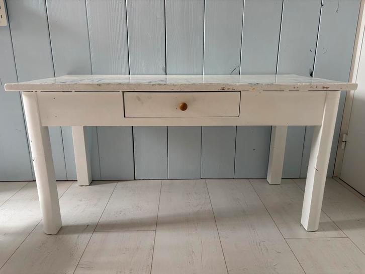 Oude tafel kindertafel sidetable salontafel, Huis en Inrichting, Tafels | Sidetables, Gebruikt, 50 tot 75 cm, 100 tot 150 cm, Rechthoekig
