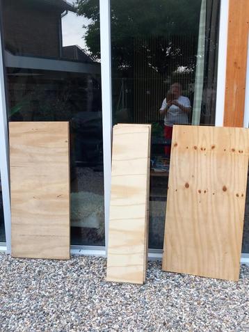 Aantal restplaten Underlayment Hout (18 mm) beschikbaar voor biedingen