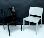 Design zwarte en grijze stoel van Kartell, Ophalen, Kunststof, Twee, Overige kleuren