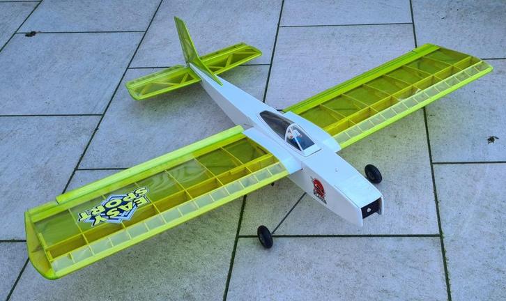 RC model vliegtuig Great Planes EASY Sport 40MKII (electro), Hobby en Vrije tijd, Modelbouw | Radiografisch | Vliegtuigen, Zo goed als nieuw