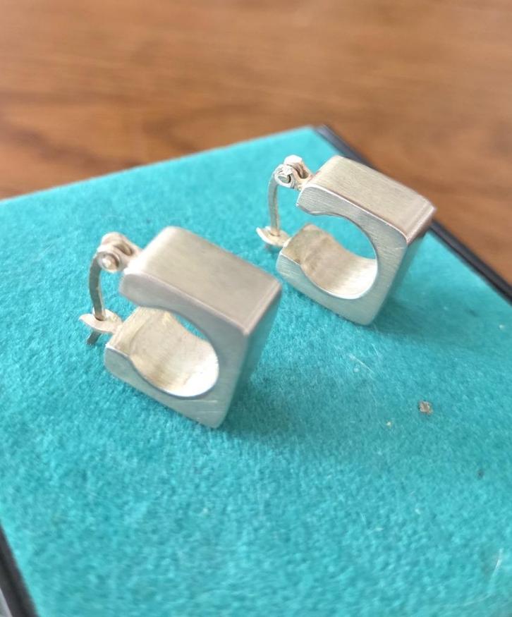 Zilveren (925) VIERKANTE creolen / oorbellen, Sieraden, Tassen en Uiterlijk, Oorbellen, Zo goed als nieuw, Hangers, Zilver, Zilver