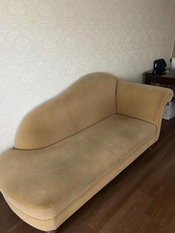 canape of chaise longe beschikbaar voor biedingen
