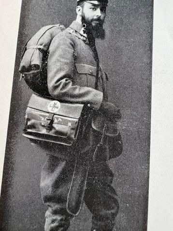 Nederlands Rode Kruis Verslag 1916 Namen lijst foto's etc beschikbaar voor biedingen