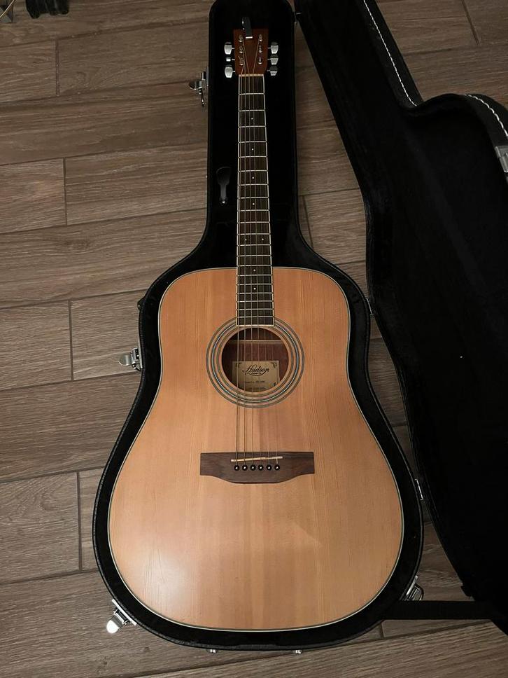 Hudson Gitaar met Kist - Beginnersvriendelijk!, Muziek en Instrumenten, Snaarinstrumenten | Gitaren | Akoestisch, Gebruikt, Western- of Steelstringgitaar