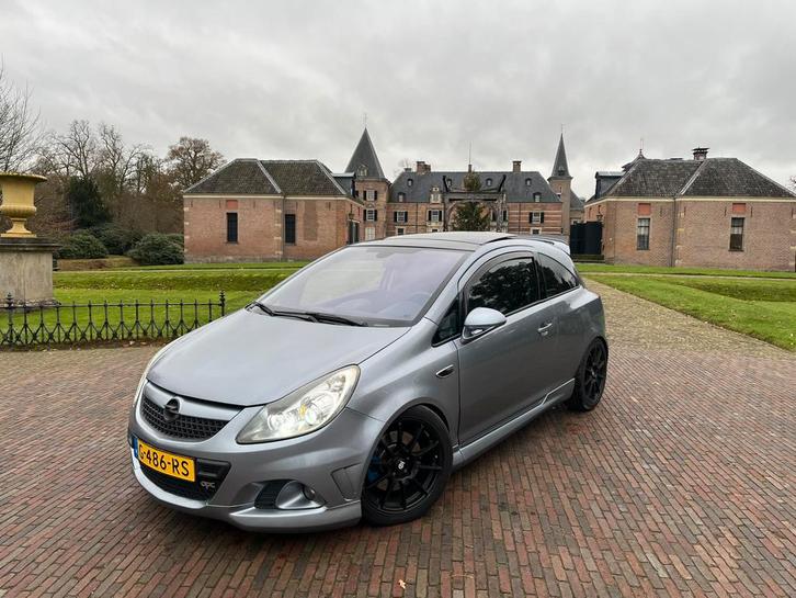 Opel Corsa 1.6 OPC FULL OPTION, Auto's, Opel, Particulier, Corsa, ABS, Achteruitrijcamera, Airbags, Airconditioning, Apple Carplay