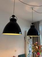 2 zwarte industriële hanglampen, Huis en Inrichting, Lampen | Hanglampen, Ophalen, Zo goed als nieuw, Metaal, Minder dan 50 cm