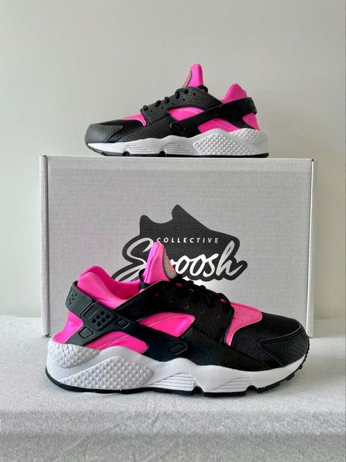 Nike Air Huarache  Black Pink (EU 40,5), Kleding | Dames, Schoenen, Zo goed als nieuw, Sneakers of Gympen, Roze, Ophalen of Verzenden