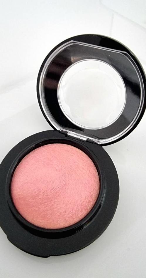 Mac Cosmetics Blush Dainty, Sieraden, Tassen en Uiterlijk, Uiterlijk | Cosmetica en Make-up, Nieuw, Wangen, Roze, Verzenden