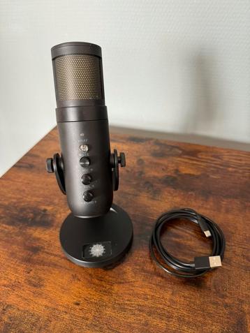 Gaming microfoon beschikbaar voor biedingen