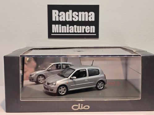 Renault clio sport 2.0 phase 2 Silver - 1:43 Norev dealerbox, Hobby en Vrije tijd, Modelauto's | 1:43, Zo goed als nieuw, Auto