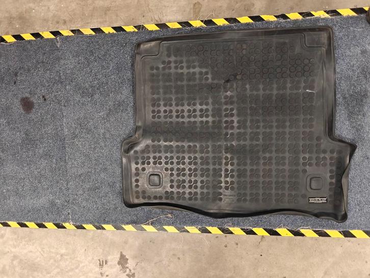 BMW E91 Achterbakmat – Rubber Kofferbakbescherming, Auto diversen, Kofferbakmatten, Gebruikt, Ophalen of Verzenden