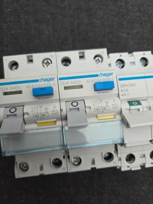 Hager CDA 540G Aardlekschakelaar 40A, Doe-het-zelf en Verbouw, Elektra en Kabels, Gebruikt, Schakelaar, Ophalen of Verzenden