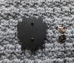 Amon Amarth 3d goat pin speld badge épingle alfiler  metal, Verzenden, Nieuw, Overige typen