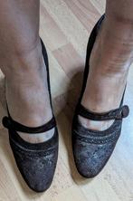 Hispanitas schoenen maat 40 met klein hakje, instappers, Kleding | Dames, Schoenen, Ophalen of Verzenden, Schoenen met lage hakken