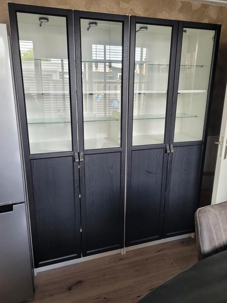 Vitrinekast ikea/ kast ikea, Huis en Inrichting, Kasten | Vitrinekasten, Zo goed als nieuw, 150 tot 200 cm, 25 tot 50 cm, Ophalen