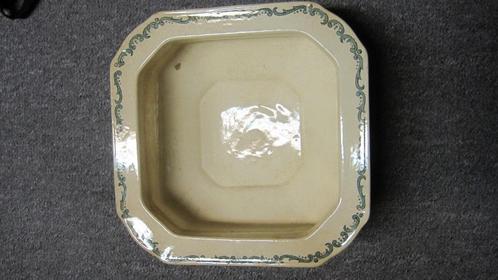 Victoria schaal Societé Ceramique Maestricht made in Holland, Antiek en Kunst, Curiosa en Brocante, Ophalen of Verzenden