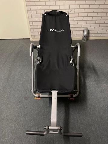 buikspiertrainer beschikbaar voor biedingen