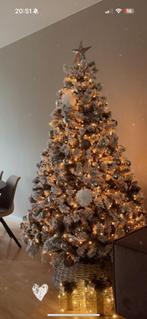 Kerstboom met sneeuw en toebehoren, Diversen, Kerst, Ophalen, Zo goed als nieuw